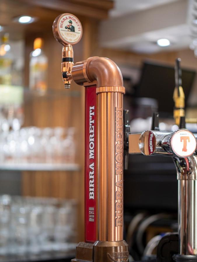 Blackbull Hotel Tarbolton ภายนอก รูปภาพ