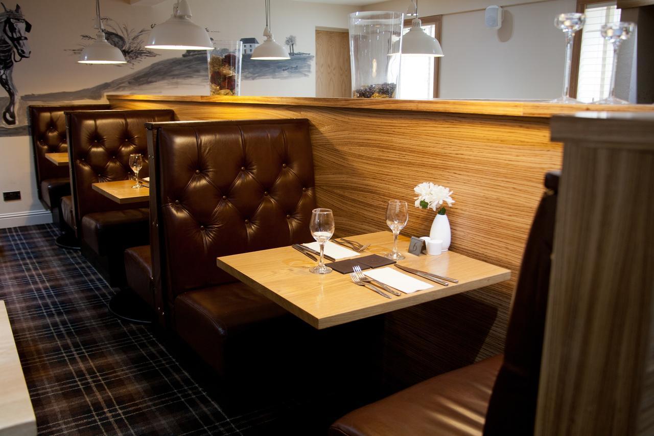 Blackbull Hotel Tarbolton ภายนอก รูปภาพ